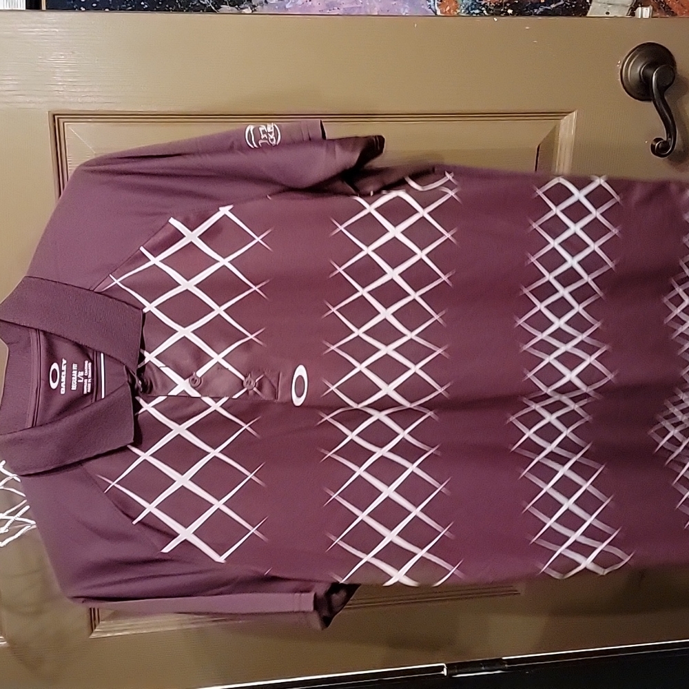 Mens Oakley golf polo Black Bear Maroon color